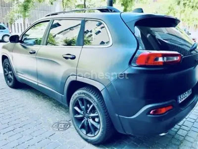 Usado Jeep Cherokee Limited 140 CV (102 kW) 2014 Negro SUV