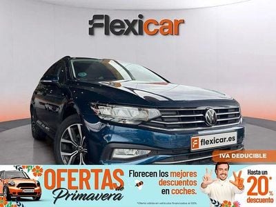 Usado VW Passat 122 CV (89 kW) 2023 Azul Familiar