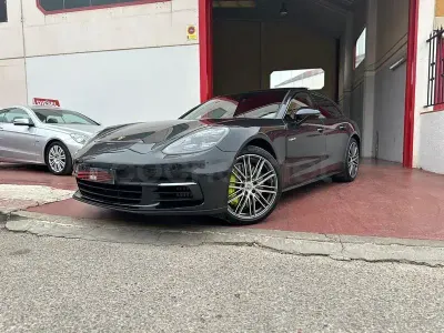 Begagnad Porsche Panamera 4
