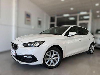 Usado Seat Leon Style 115 CV (84 kW) 2021 Blanco Berlina