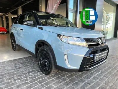 Nuevo Suzuki Vitara 110 CV (80 kW) 2026 Gris / plata SUV