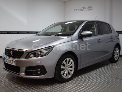 Usado Peugeot 308 Style 130 CV (95 kW) 2019 Gris / plata Berlina