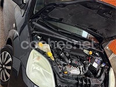Usado Ford Fiesta 68 CV (50 kW) 2005 Negro Utilitario