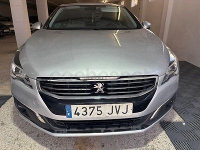 Usado Peugeot 508 Active 120 CV (88 kW) 2017 Gris / plata Berlina
