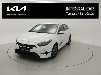 Nuevo Kia Ceed 101 CV (74 kW) 2025 Blanco Utilitario