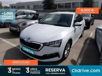 Usado Skoda Scala Ambition 116 CV (85 kW) 2023 Blanco Utilitario