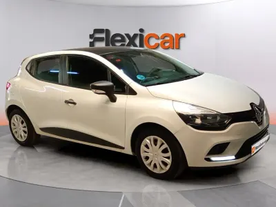 Usado Renault Clio IV Business 75 CV (55 kW) 2017 Blanco Berlina
