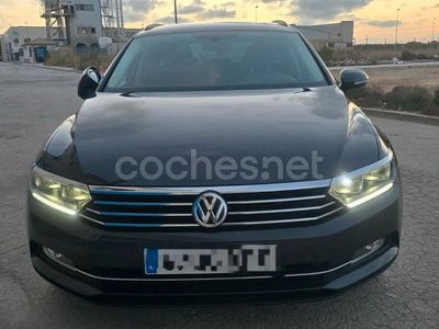 Gris / plata Usado 2019 VW Passat Advance Familiar | 11.999 € (Precio justo)