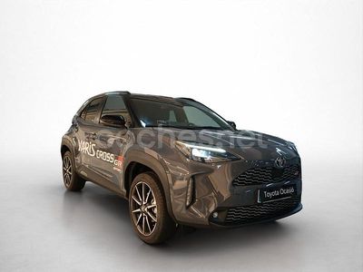 Gris / plata Usado 2025 Toyota Yaris Cross Sport SUV | 29.300 €