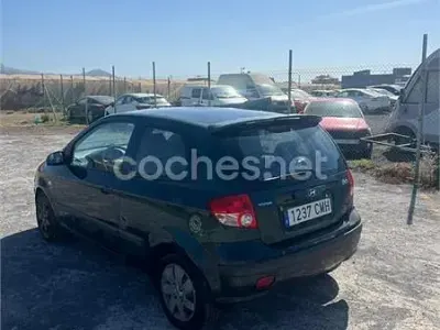 Usado Hyundai Getz 82 CV (60 kW) 2003 Verde Utilitario
