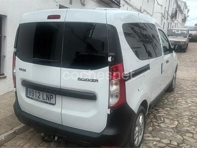 Usado Dacia Dokker Essentiel 95 CV (69 kW) 2020 Blanco Monovolumen