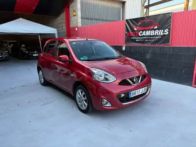 Usado Nissan Micra Tekna 80 CV (58 kW) 2015 Granate Utilitario