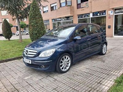 Usado Mercedes B200 140 CV (102 kW) 2006 Azul Monovolumen
