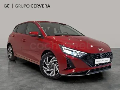 Nuevo Hyundai i20 100 CV (73 kW) 2025 Rojo Utilitario