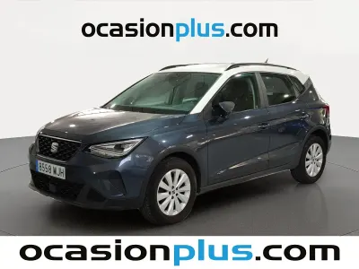 Usado Seat Arona Style 110 CV (80 kW) 2023 Gris SUV