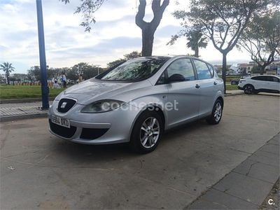 Usado Seat Toledo Reference 105 CV (77 kW) 2005 Gris / plata Utilitario