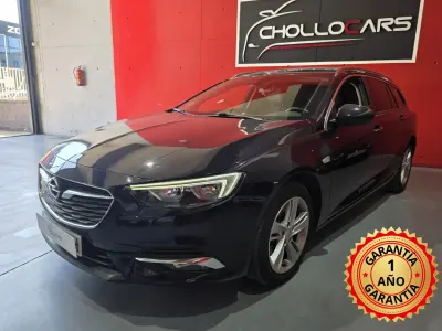 Usado Opel Insignia Selective 136 CV (100 kW) 2017 Negro Familiar