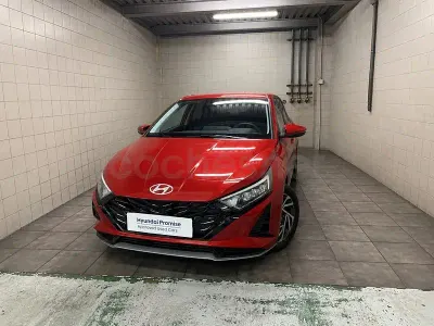 Nuevo Hyundai i20 100 CV (73 kW) 2025 Granate Utilitario