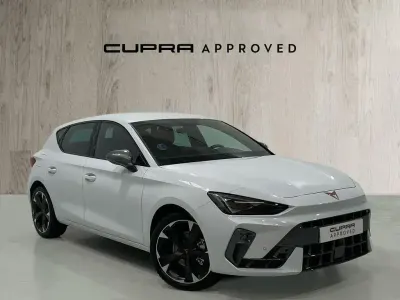 Usado Cupra Leon 150 CV (110 kW) 2025 Blanco Berlina