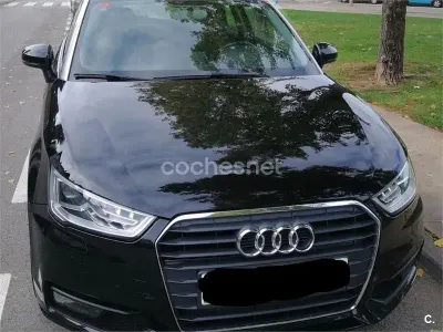 Usado Audi A1 Attraction 116 CV (85 kW) 2015 Negro Utilitario