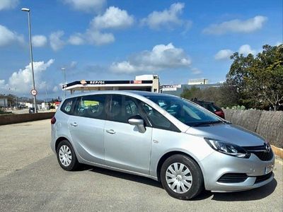 Usado Opel Zafira Tourer Expression 120 CV (88 kW) 2017 Gris / plata Monovolumen