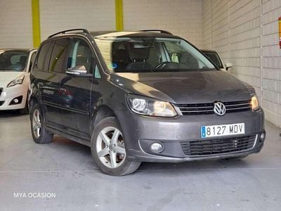 Usado VW Touran Advance 140 CV (102 kW) 2012 Gris / plata Monovolumen