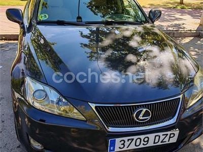Lexus IS220d