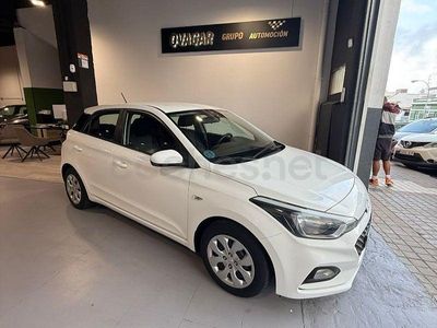 Usado Hyundai i20 84 CV (61 kW) 2020 Blanco Berlina