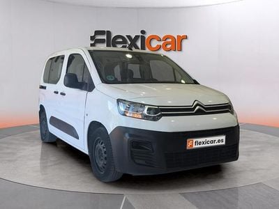Usado Citroën Berlingo Live 102 CV (75 kW) 2022 Blanco Monovolumen