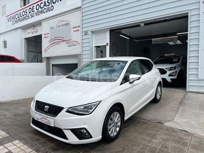 Usado Seat Ibiza Style Plus 110 CV (80 kW) 2022 Blanco Familiar