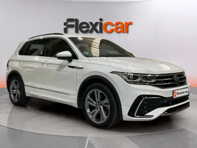 Usado VW Tiguan R-line 150 CV (110 kW) 2023 Blanco SUV