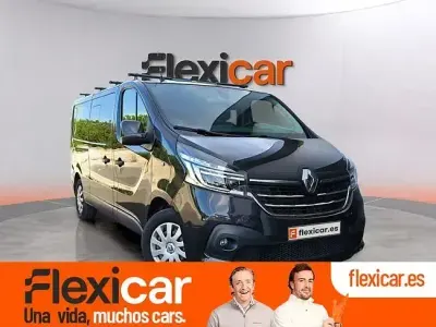 Usado Renault Trafic 120 CV (88 kW) 2019 Negro Monovolumen