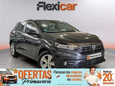 Usado Dacia Sandero Comfort 91 CV (66 kW) 2022 Gris / plata Utilitario