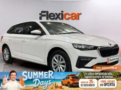Usado Skoda Scala Essence 95 CV (69 kW) 2024 Blanco Utilitario