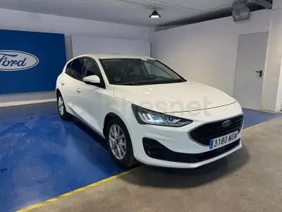Usado Ford Focus Trend 120 CV (88 kW) 2023 Blanco Berlina