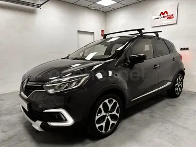 Usado Renault Captur Zen 90 CV (66 kW) 2018 Azul SUV
