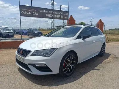 Usado Seat Leon FR 150 CV (110 kW) 2017 Blanco Familiar