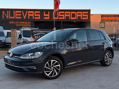 Usado VW Golf VII Sportline 115 CV (84 kW) 2018 Gris / plata Berlina