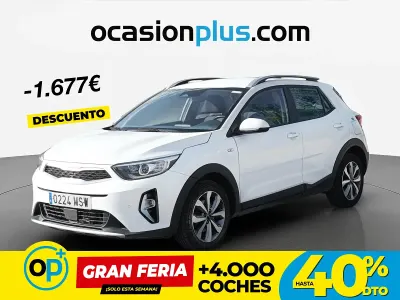 Usado Kia Stonic 100 CV (73 kW) 2024 Blanco SUV