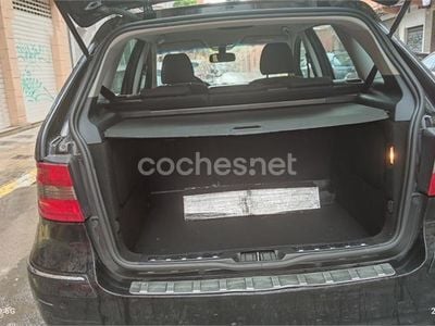 Mercedes B180