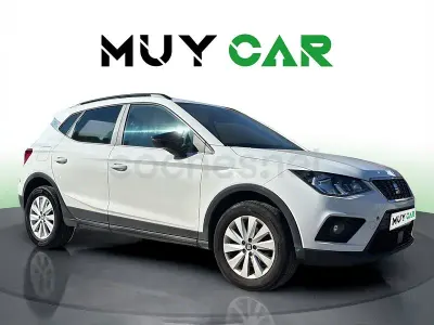 Usado Seat Arona Ecomotive 95 CV (69 kW) 2017 Blanco SUV