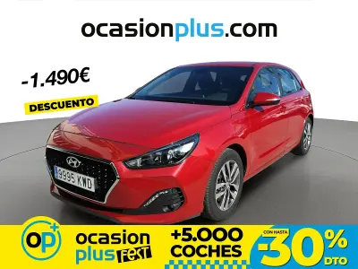 Usado Hyundai i30 GO! 120 CV (88 kW) 2019 Rojo