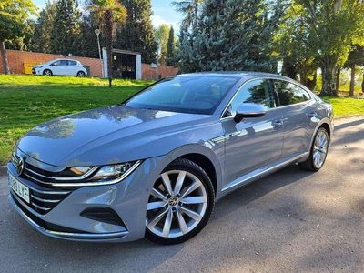 Usado VW Arteon Elegance 150 CV (110 kW) 2022 Gris Coupe