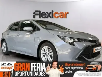 Usado Toyota Corolla Business Edition 122 CV (89 kW) 2022 Gris