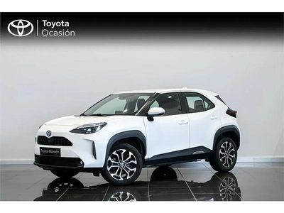 Usado Toyota Yaris Hybrid Active 116 CV (85 kW) 2023 Blanco