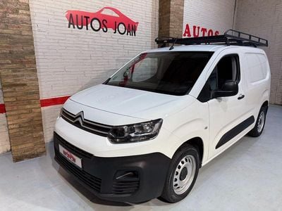 Usado Citroën Berlingo 100 CV (73 kW) 2021 Blanco Monovolumen