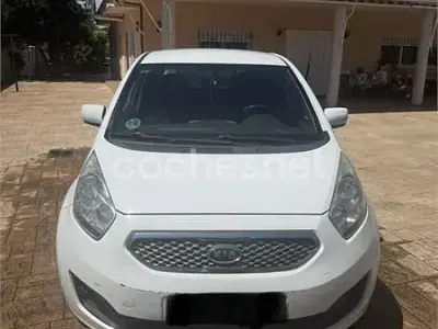 Usado Kia Venga 90 CV (66 kW) 2010 Blanco Utilitario