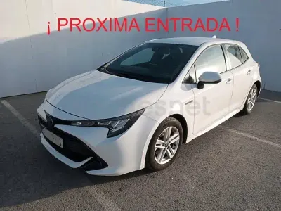 Usado Toyota Corolla Active 122 CV (89 kW) 2021 Blanco Berlina