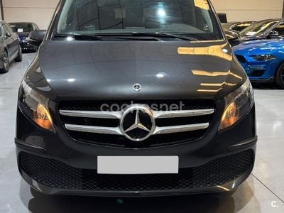 Mercedes V220