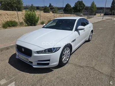Usado Jaguar XE Portfolio 180 CV (132 kW) 2018 Blanco Berlina